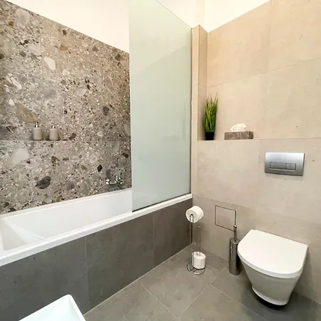 Sunny In Buda Daire Budapeşte