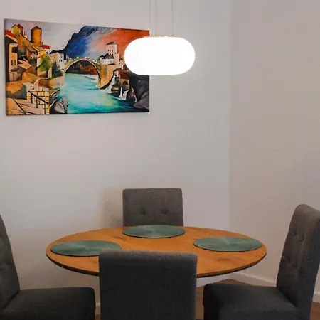 Sunny In Buda Apartment *